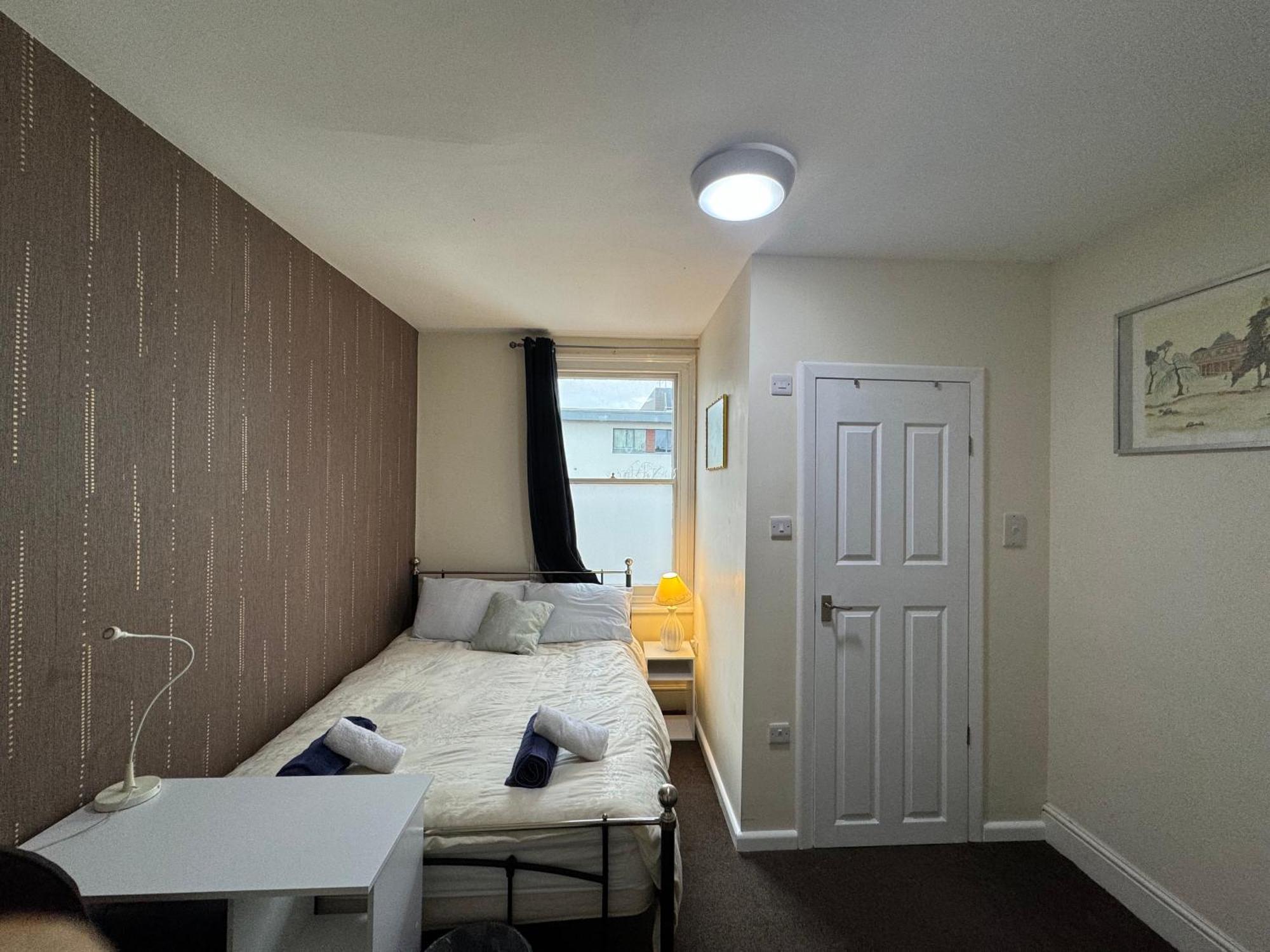 Comfortable Home Away From Home, Town Centre, Free Parking,Multiple Rooms Cheltenham Exteriér fotografie